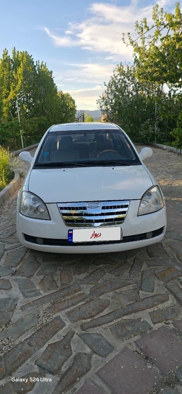 ام وی ام 530 دنده ای - 2014