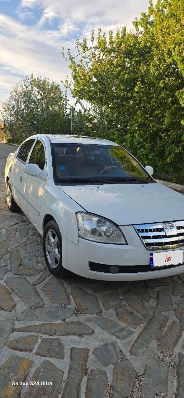 ام وی ام 530 دنده ای - 2014