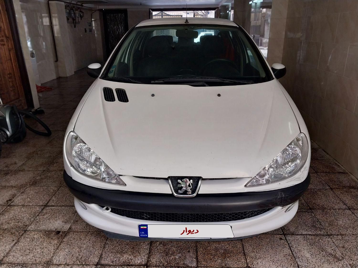 پژو ۲۰۶ صندوق دار v8 - 1390
