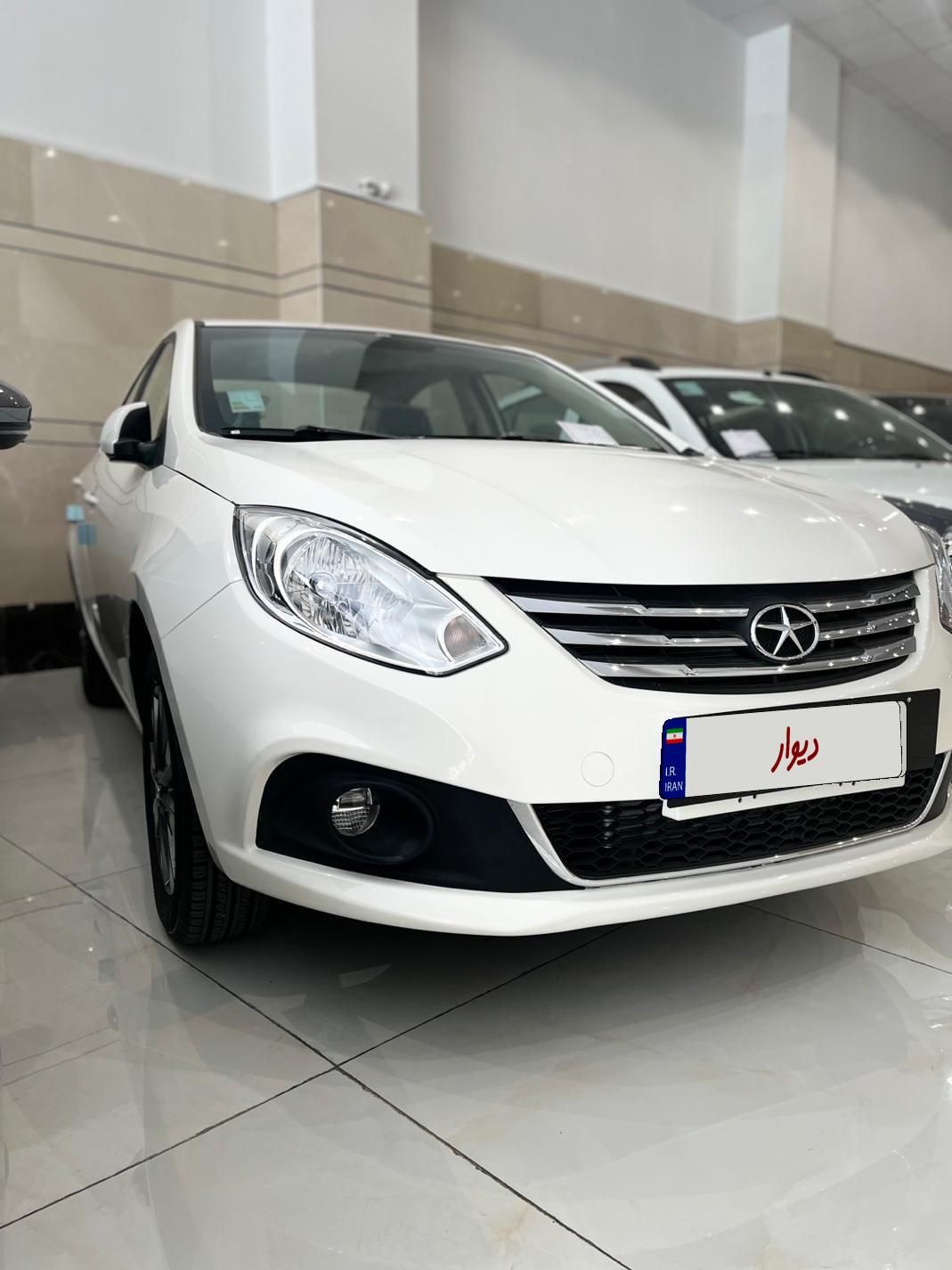 جک J4 اتوماتیک ساده - 2025
