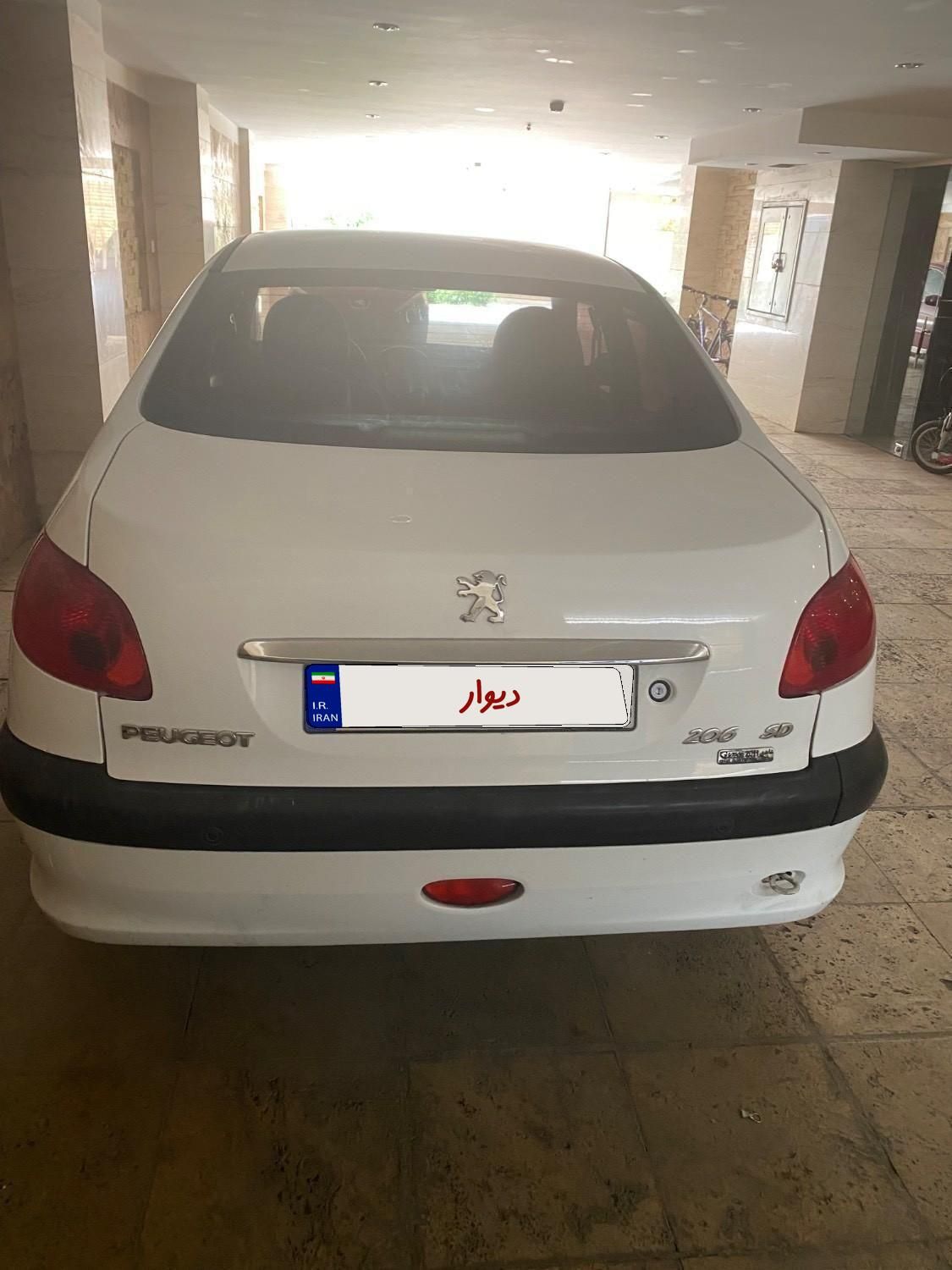 پژو ۲۰۶ صندوق دار v8 - 1394