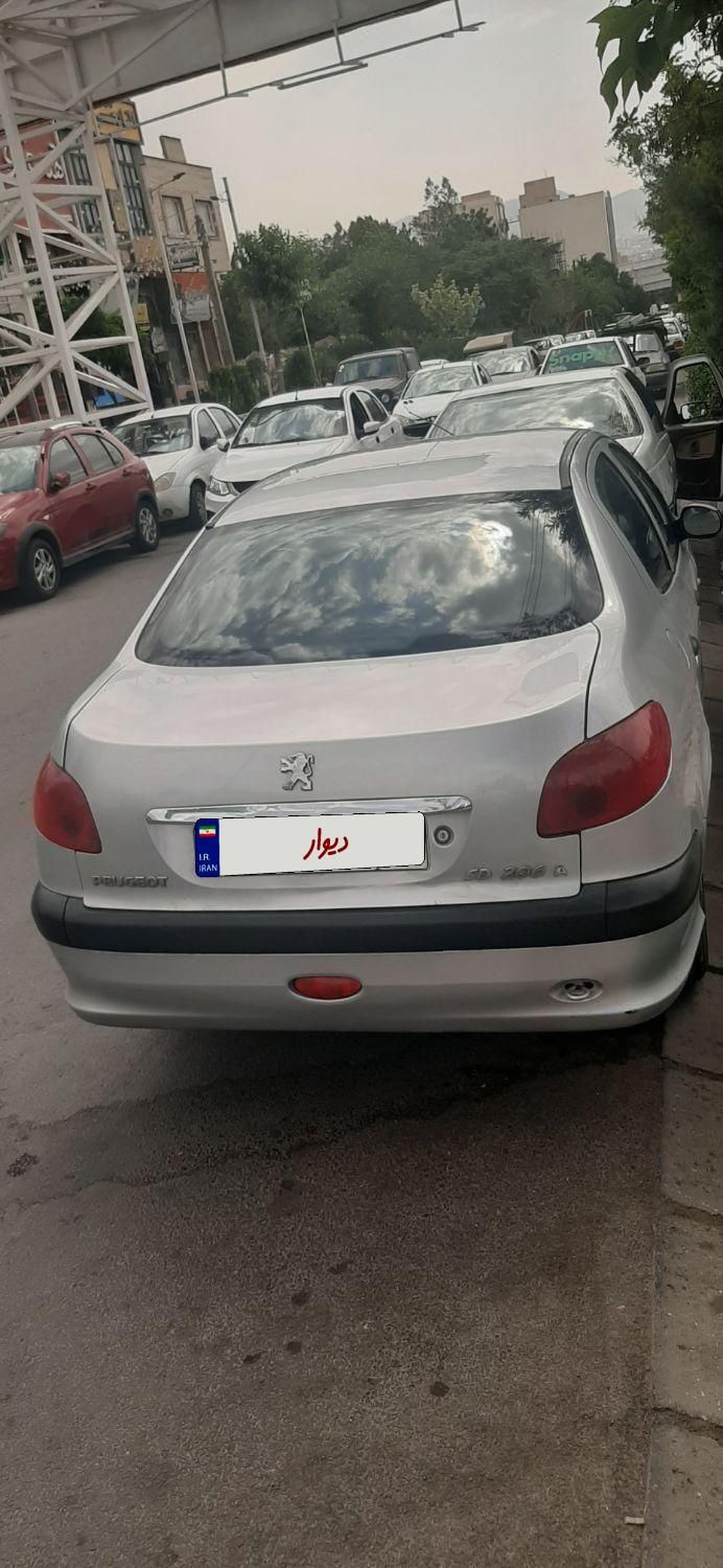 خودرو پژو، ۲۰۶ صندوق دار آگهی ann_18629970