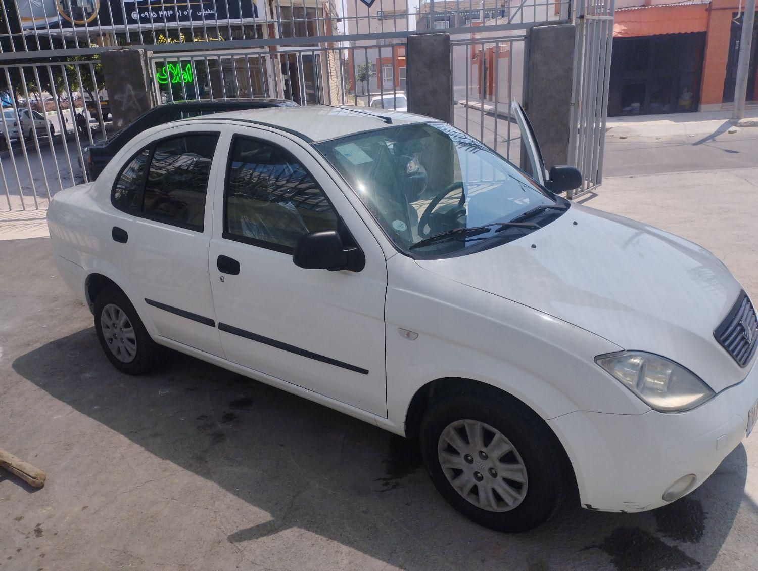 تیبا صندوق دار SX - 1400