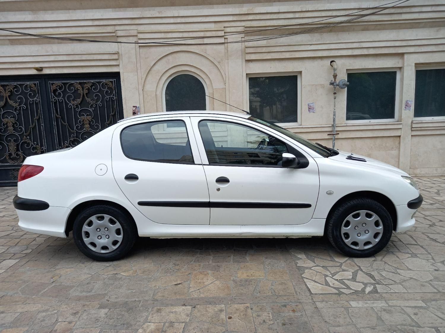 پژو ۲۰۶ صندوق دار v8 - 1399