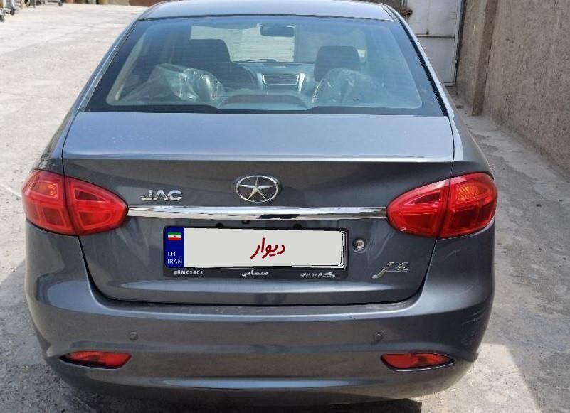جک J4 اتوماتیک ساده - 2023