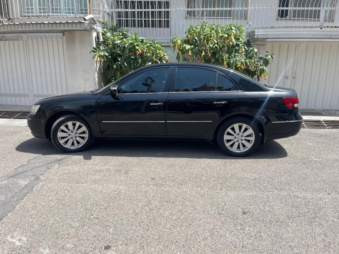 هیوندای سوناتا اتوماتیک NF 2400 - 2009