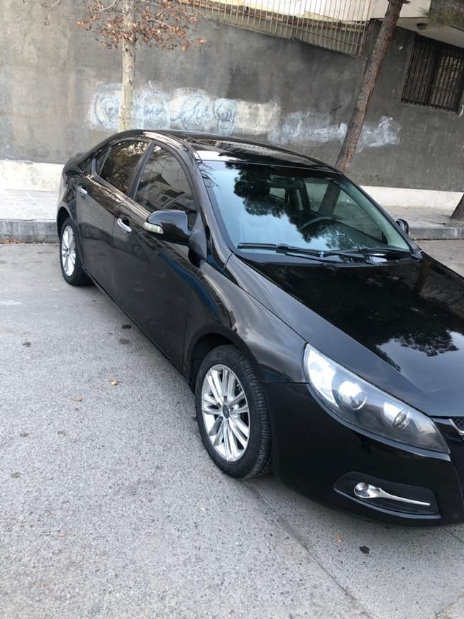جک J5 اتوماتیک - 2014