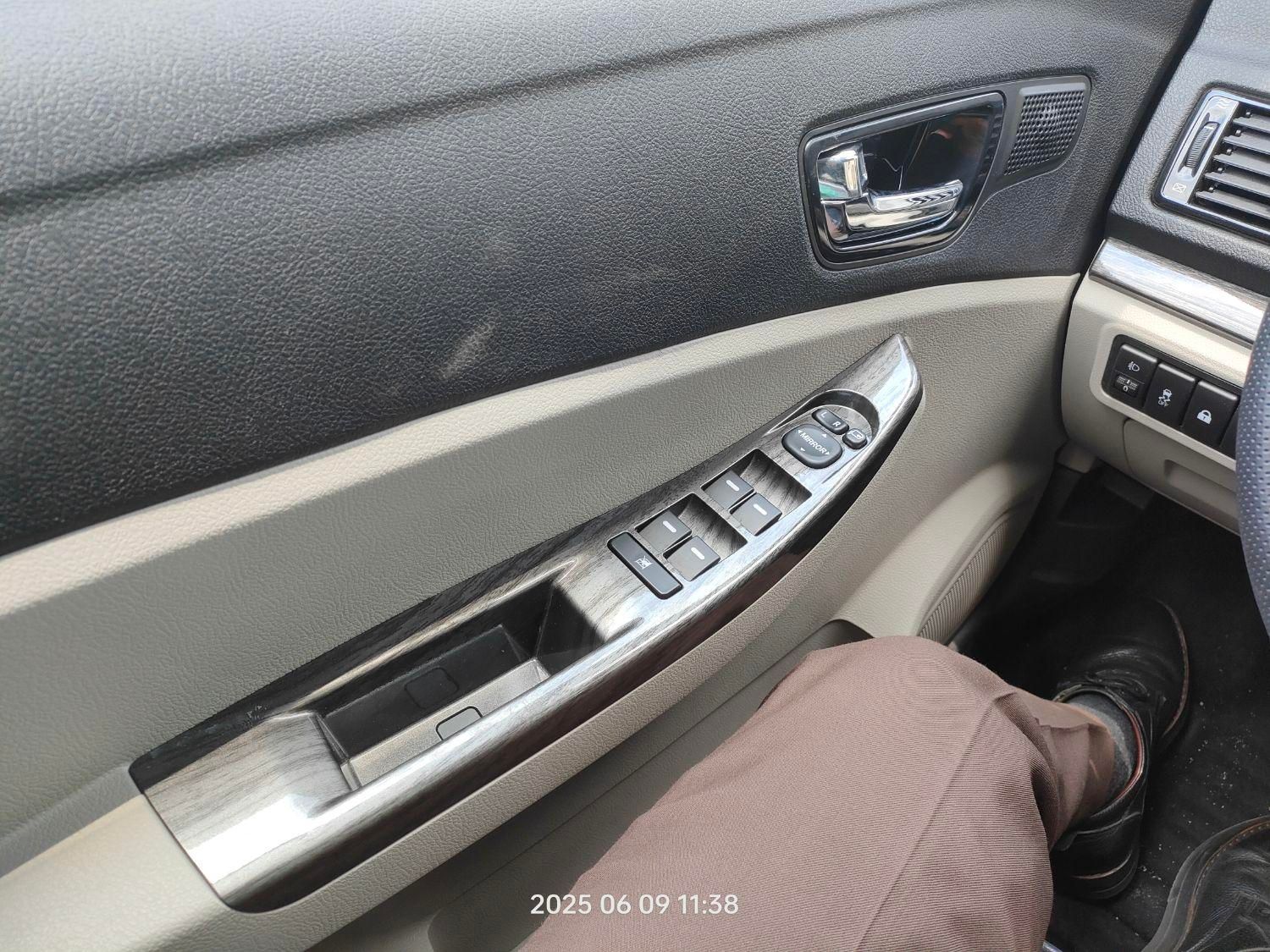 شاهین G اتوماتیک CVT - 1404