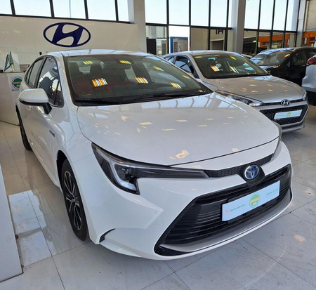 تویوتا لوین E210 فیس‌لیفت هیبرید - 2024