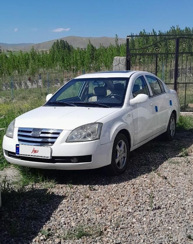 ام وی ام 530 دنده ای - 2014