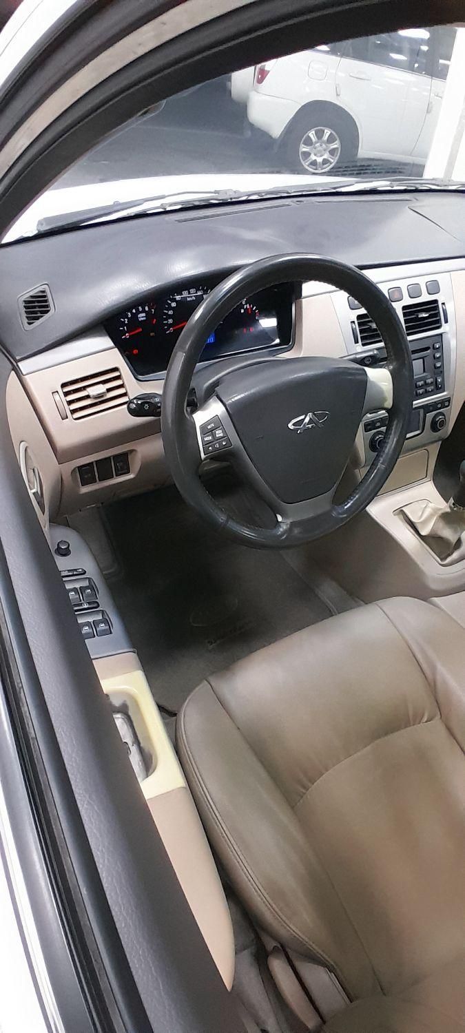 ام وی ام 530 دنده ای - 2014