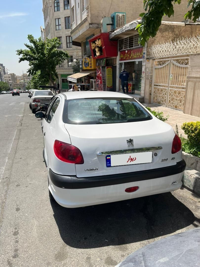 پژو ۲۰۶ صندوق دار v20 - 1386