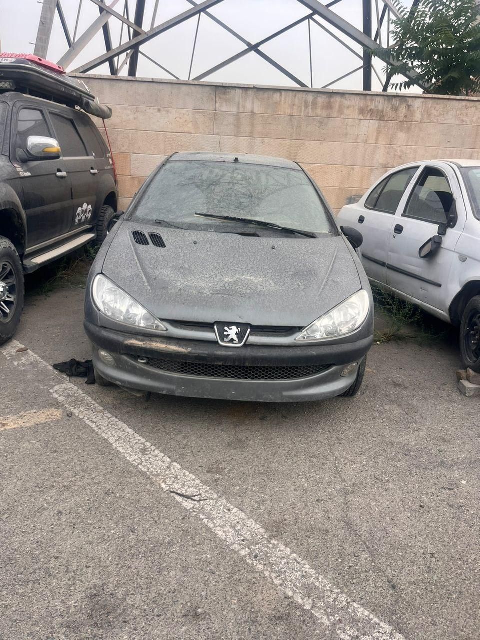 پژو ۲۰۶ صندوق دار v20 - 1386