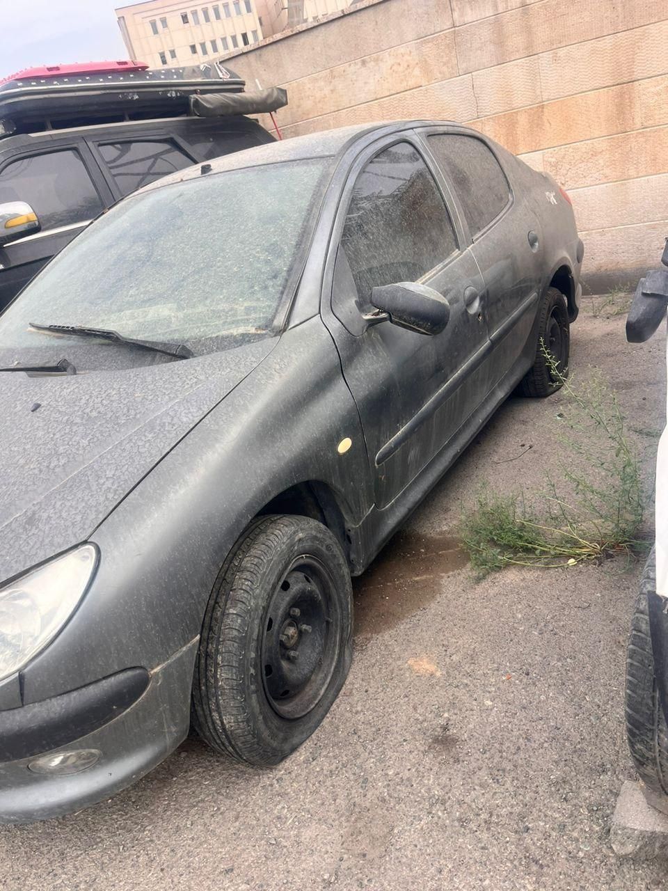 پژو ۲۰۶ صندوق دار v20 - 1386