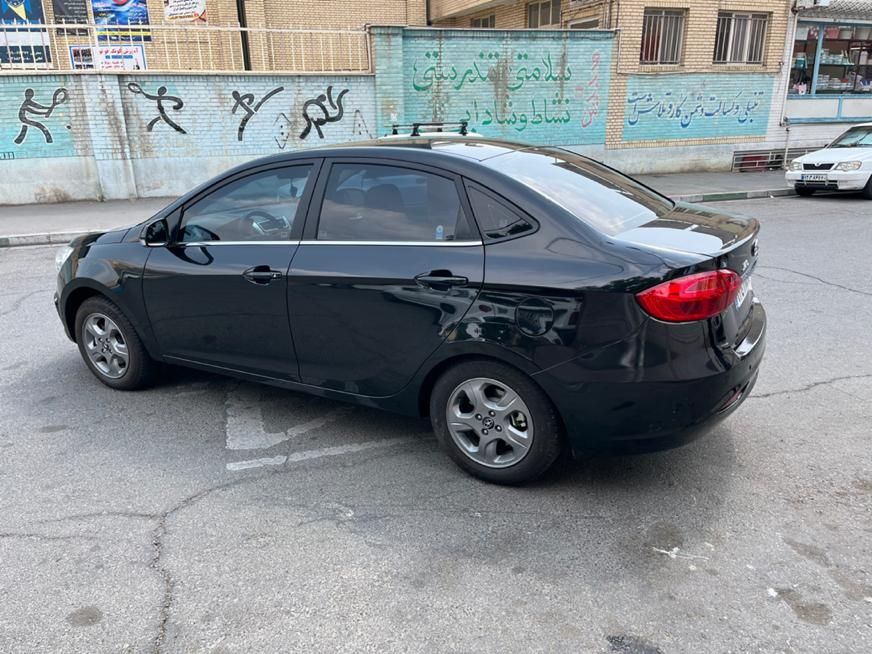 جک J4 اتوماتیک ساده - 2023