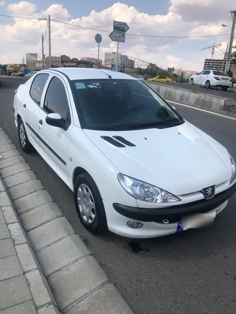 پژو ۲۰۶ صندوق دار v8 - 1394