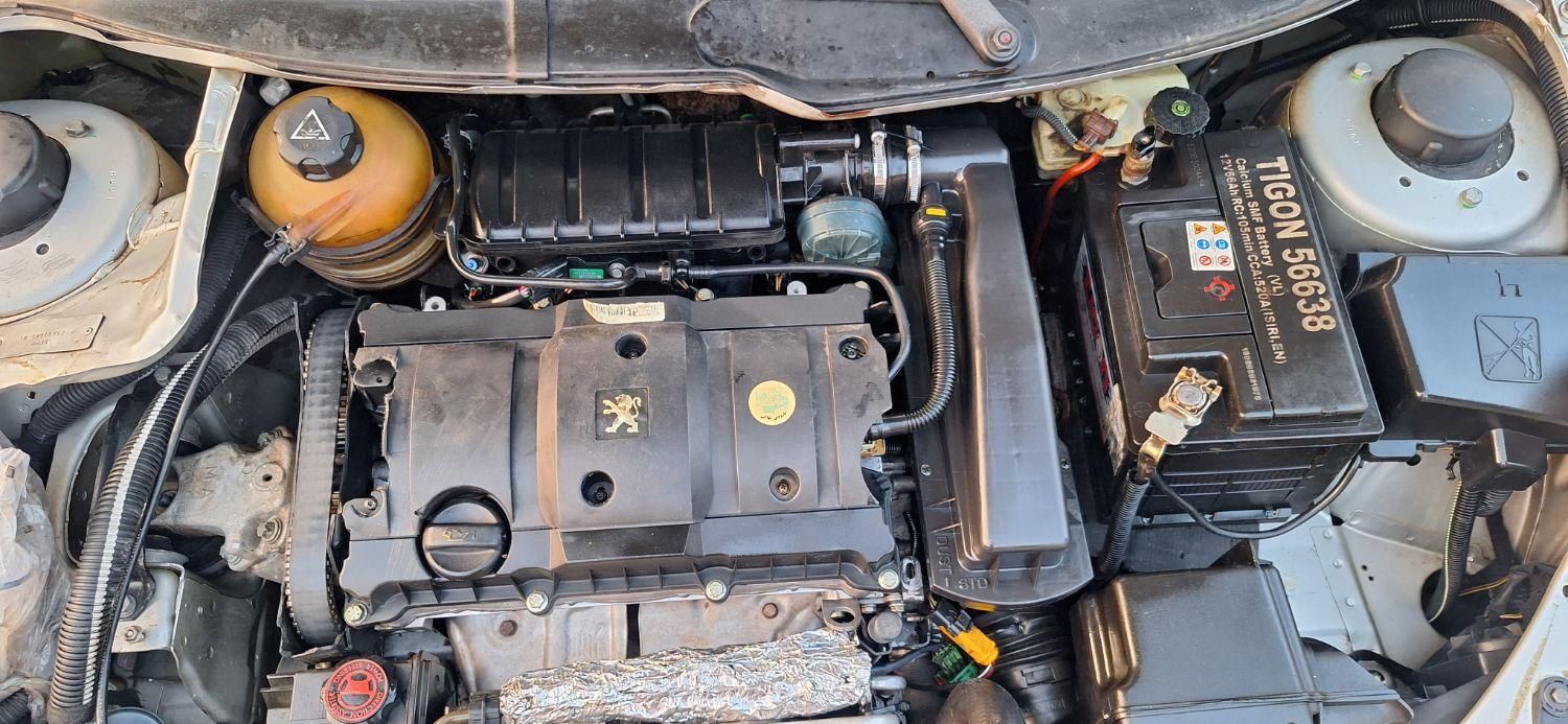پژو ۲۰۶ صندوق دار v8 - 1386