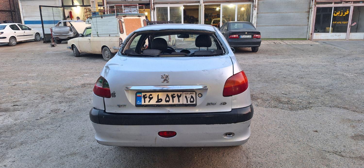 پژو ۲۰۶ صندوق دار v8 - 1386