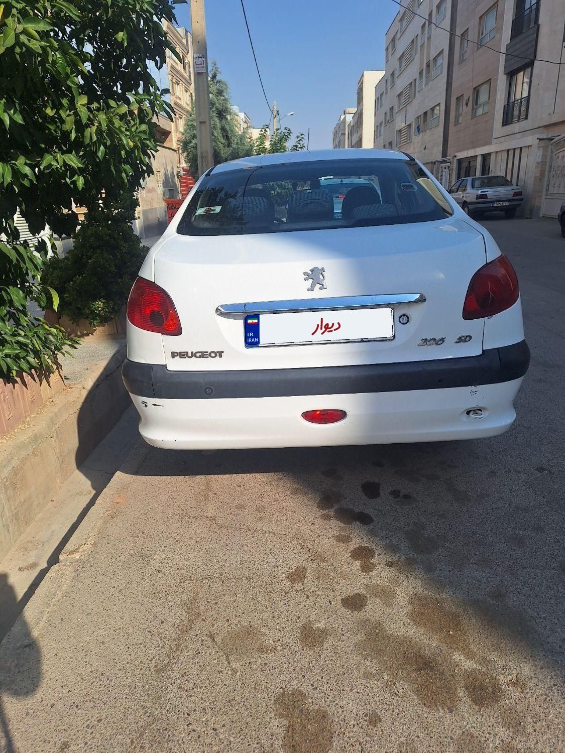 پژو ۲۰۶ صندوق دار v8 - 1394