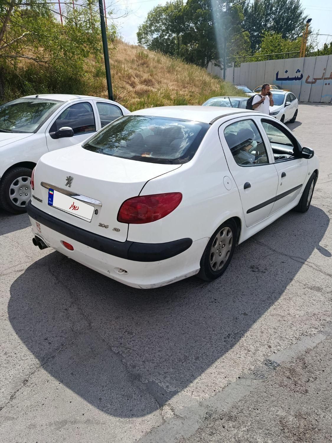 پژو ۲۰۶ صندوق دار v8 - 1393