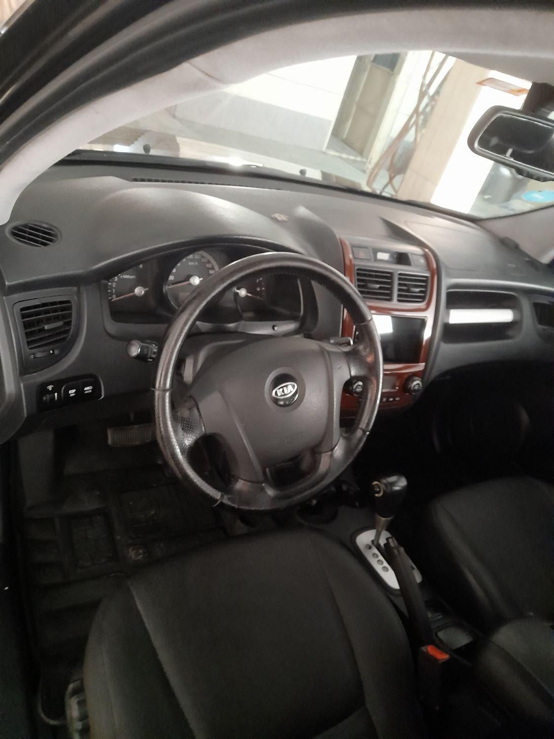 کیا اسپورتیج 6 سیلندر 2700cc - 2010