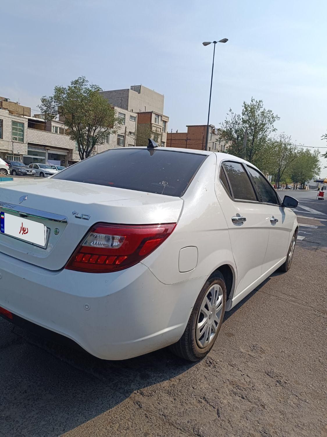 دنا پلاس تیپ ۲ سانروف ۴ ایربگ - 1401