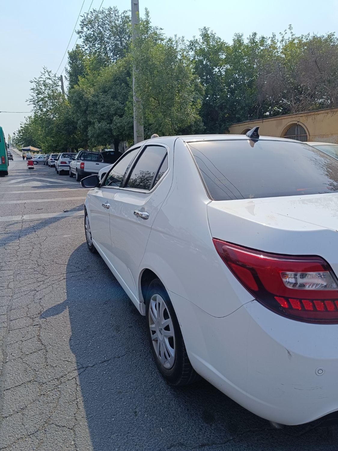 دنا پلاس تیپ ۲ سانروف ۴ ایربگ - 1401