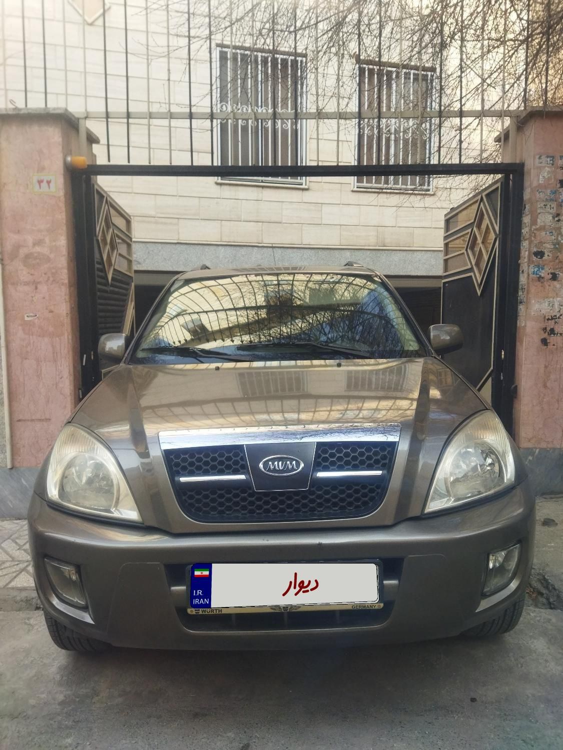 ام وی ام X33 دنده‌ای ساده - 2011