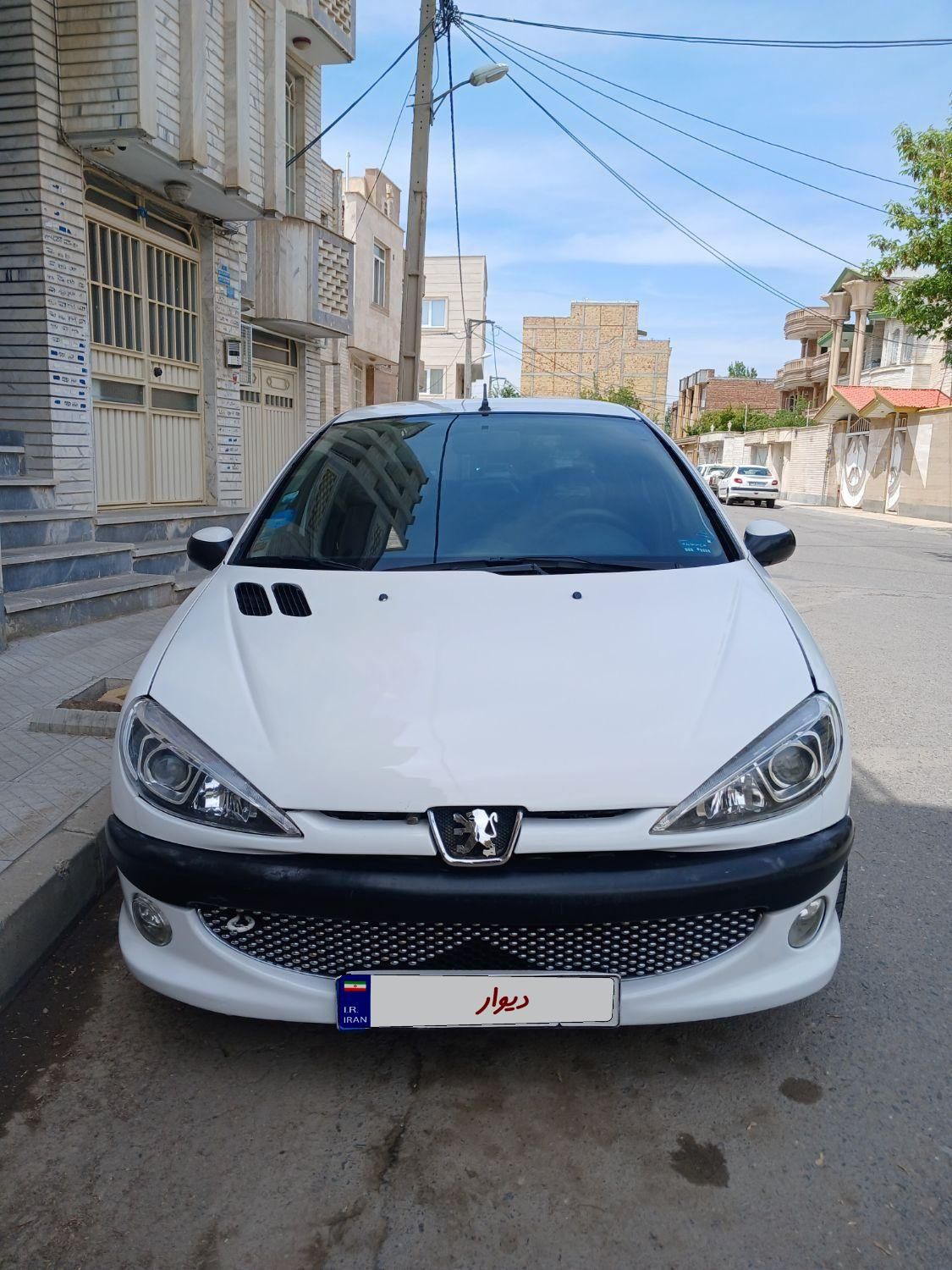 پژو ۲۰۶ صندوق دار v8 - 1386