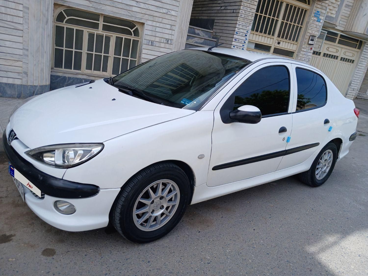 پژو ۲۰۶ صندوق دار v8 - 1386