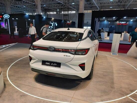 کی ام سی EJ7 142 کیلووات - 2024