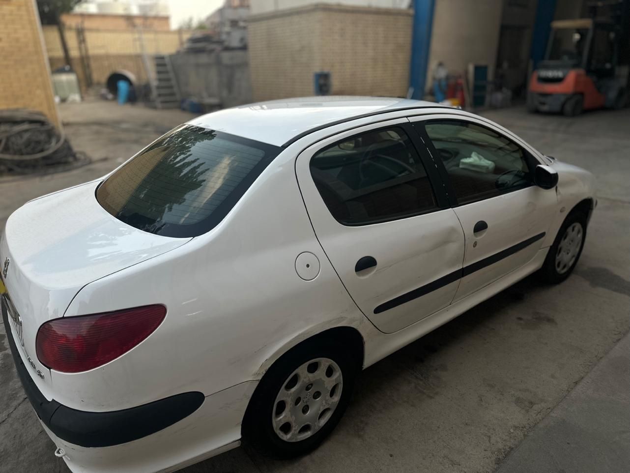پژو ۲۰۶ صندوق دار v8 - 1390