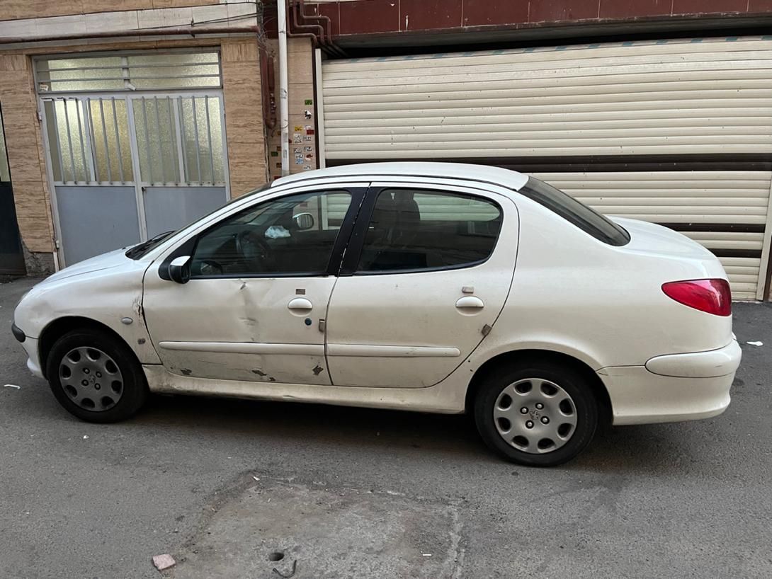پژو ۲۰۶ صندوق دار v8 - 1388