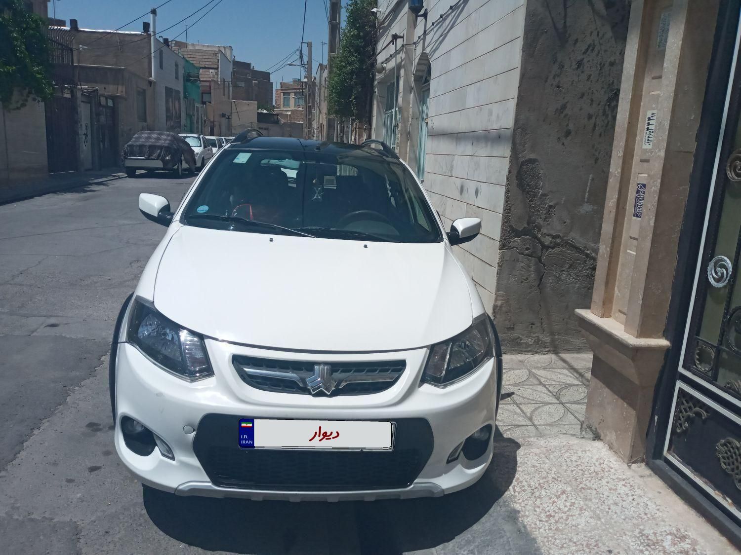 خودرو کوییک، R آگهی ann_18633846