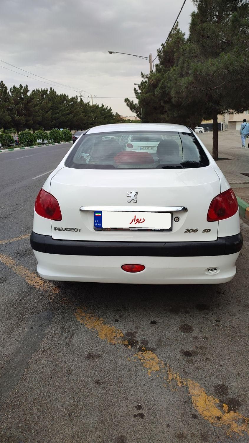 پژو ۲۰۶ صندوق دار v8 - 1391
