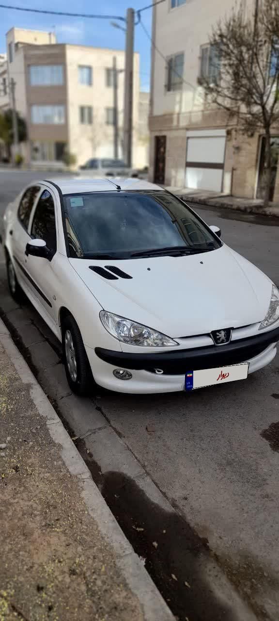 پژو ۲۰۶ صندوق دار v8 - 1394