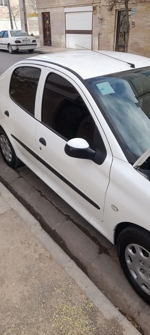 پژو ۲۰۶ صندوق دار v8 - 1394