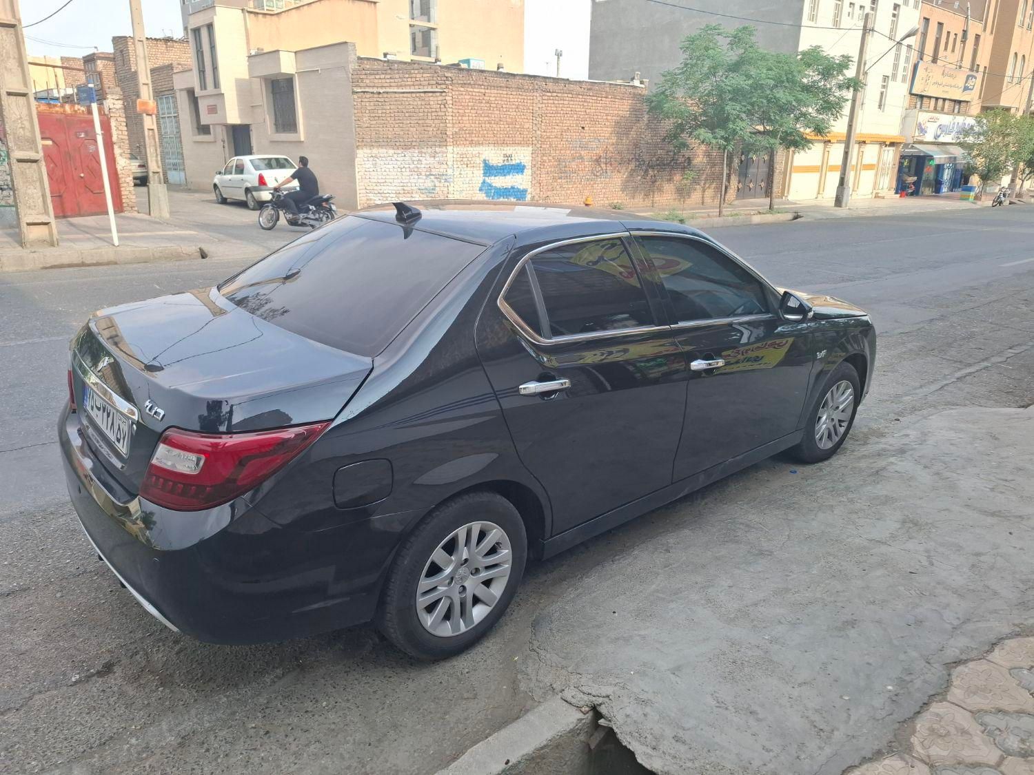 دنا پلاس توربو اتوماتیک - 1401