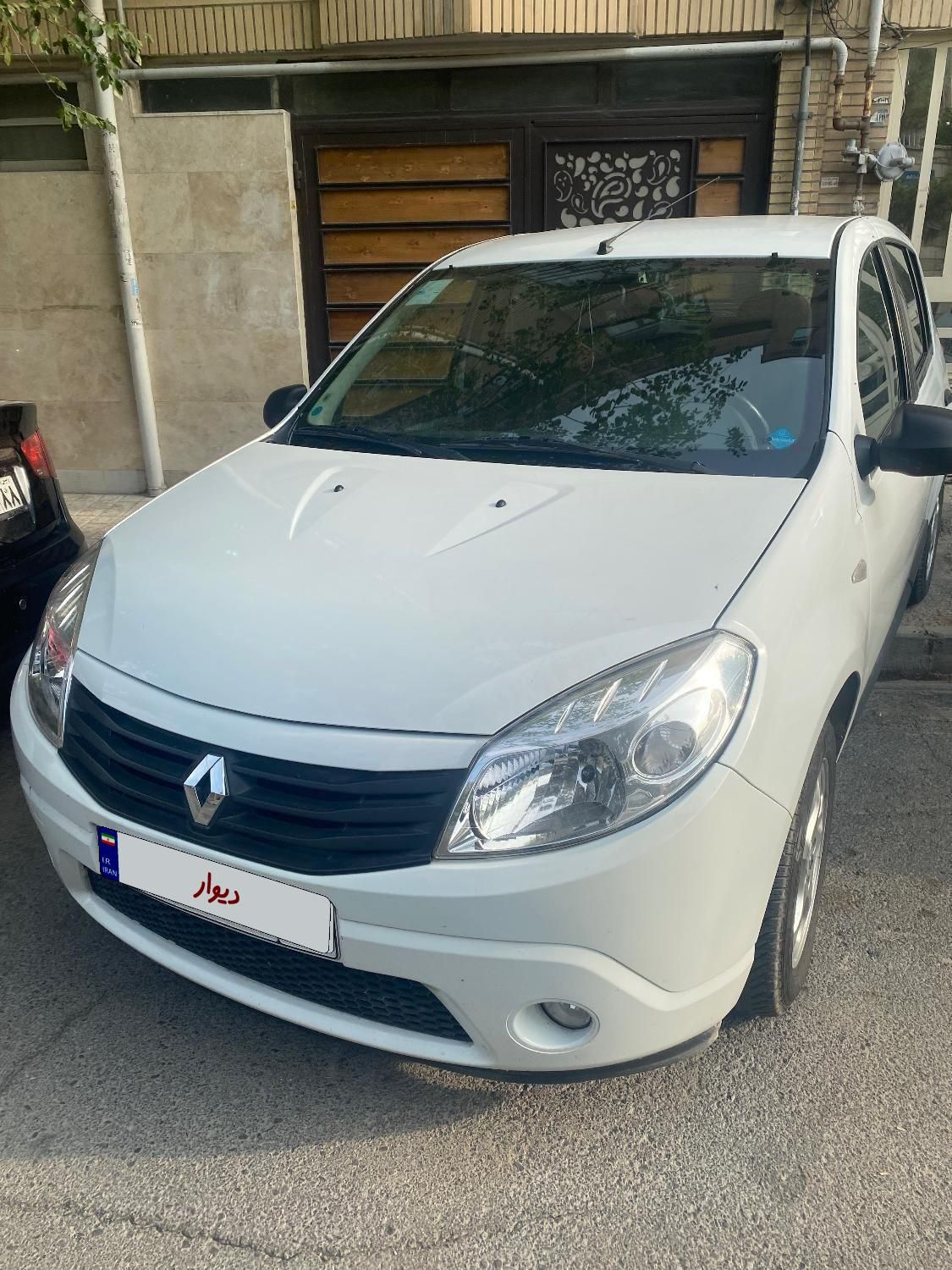 خودرو رنو، ساندرو آگهی ann_18635001