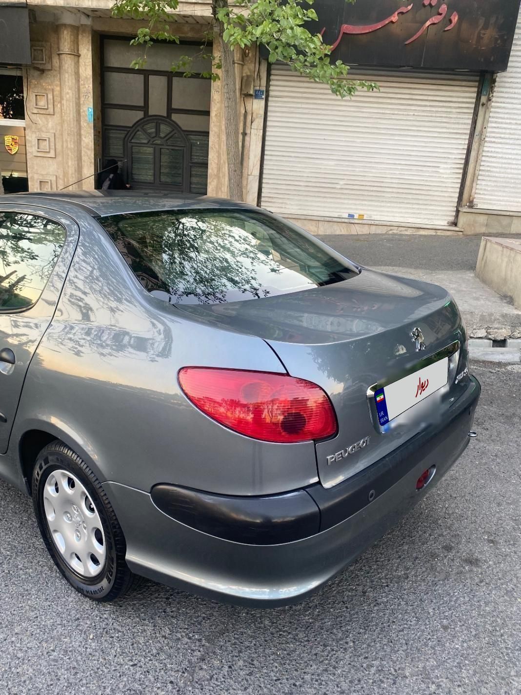 پژو ۲۰۶ صندوق دار v8 - 1396