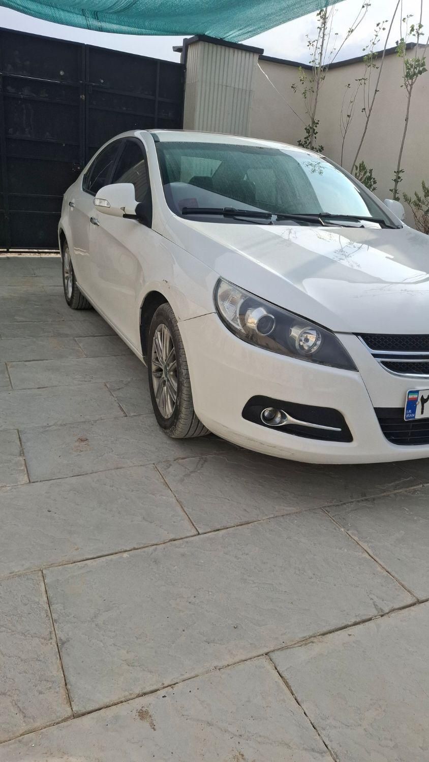 جک J5 اتوماتیک - 2015