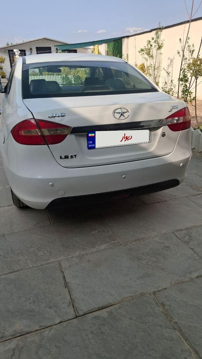 جک J5 اتوماتیک - 2015