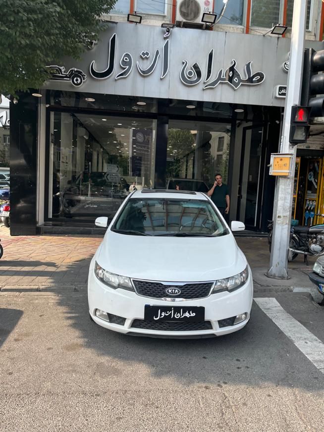 خودرو کیا، سراتو مونتاژ آگهی ann_18635588