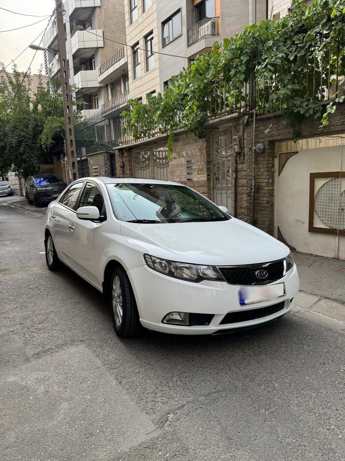 کیا سراتو 2.0 لیتر اتوماتیک GT لاین - 2018
