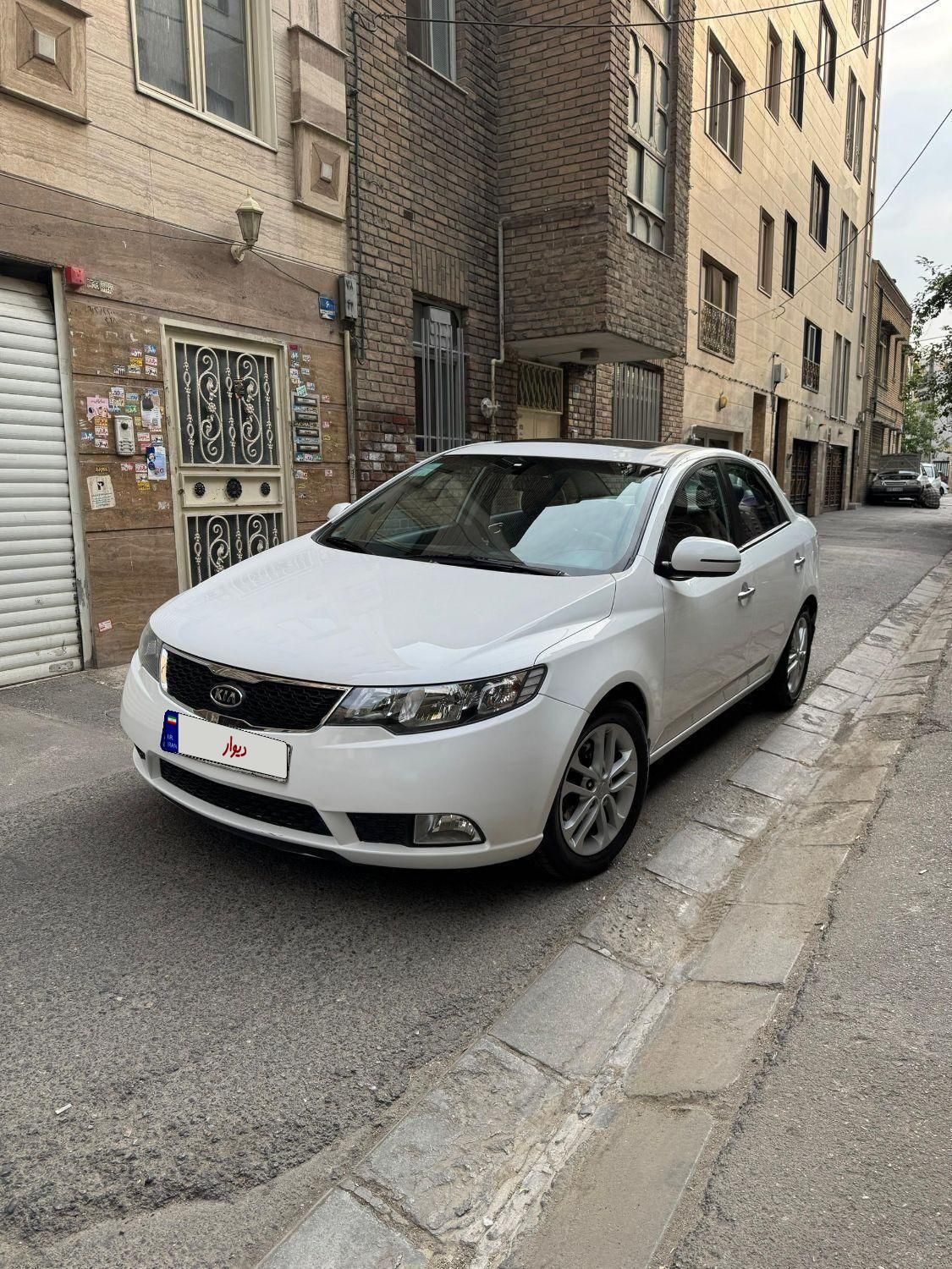 کیا سراتو 2.0 لیتر اتوماتیک GT لاین - 2018