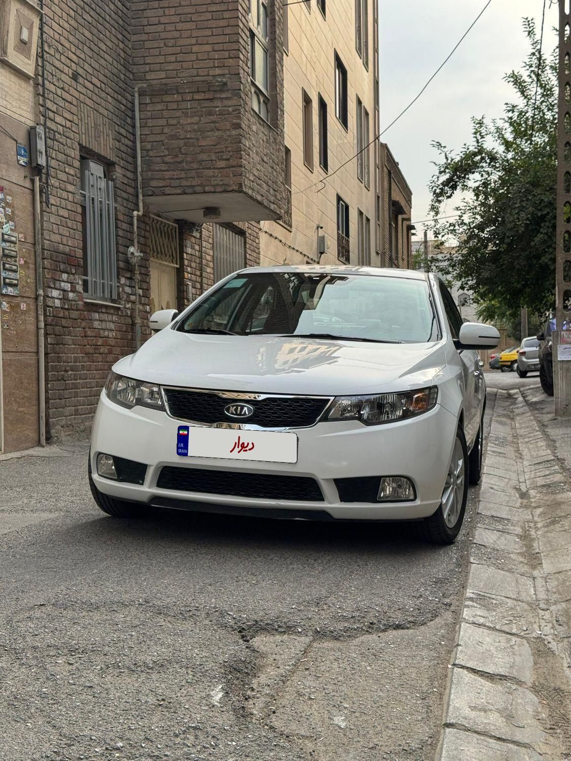 کیا سراتو 2.0 لیتر اتوماتیک GT لاین - 2018