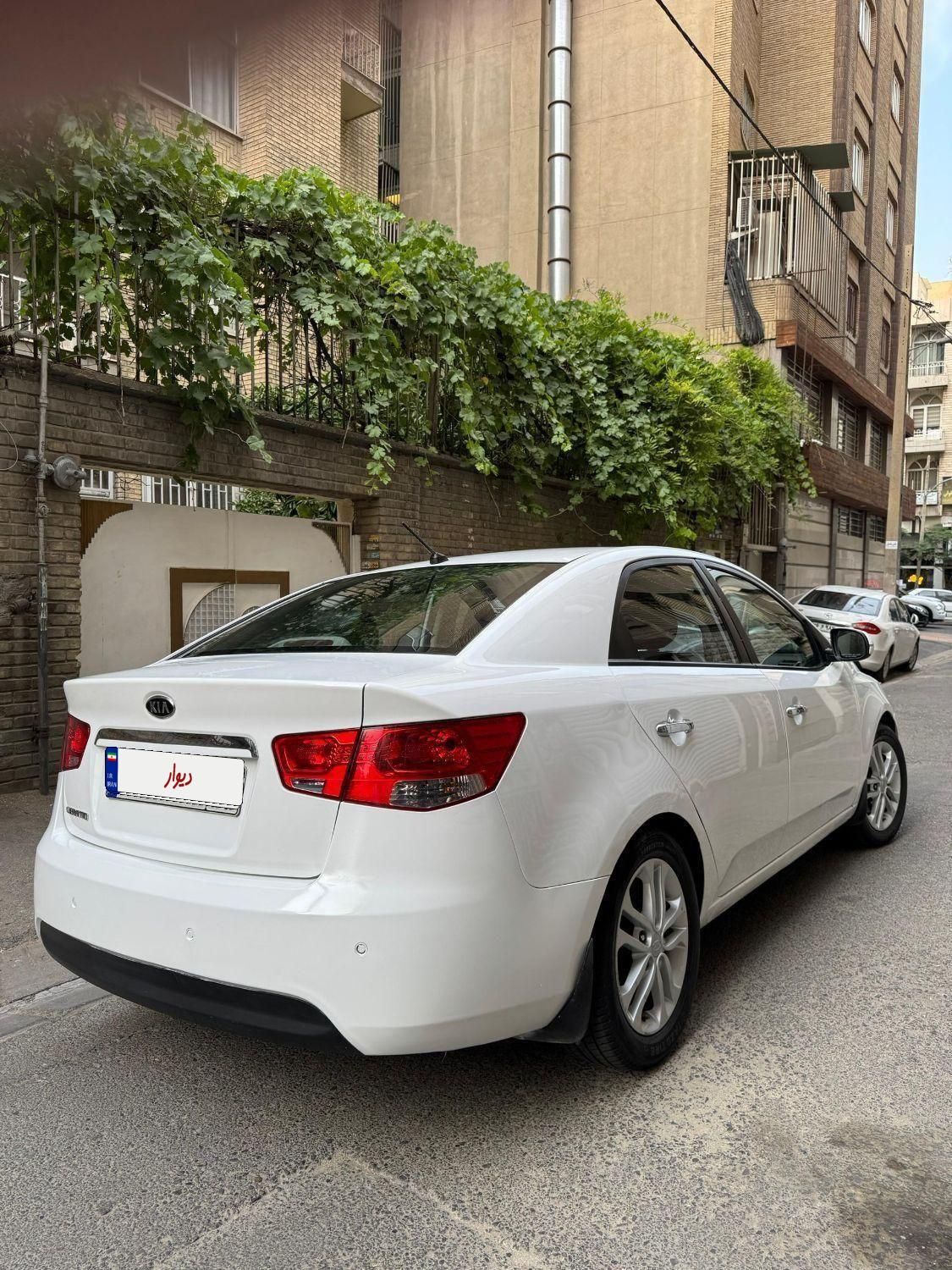 کیا سراتو 2.0 لیتر اتوماتیک GT لاین - 2018