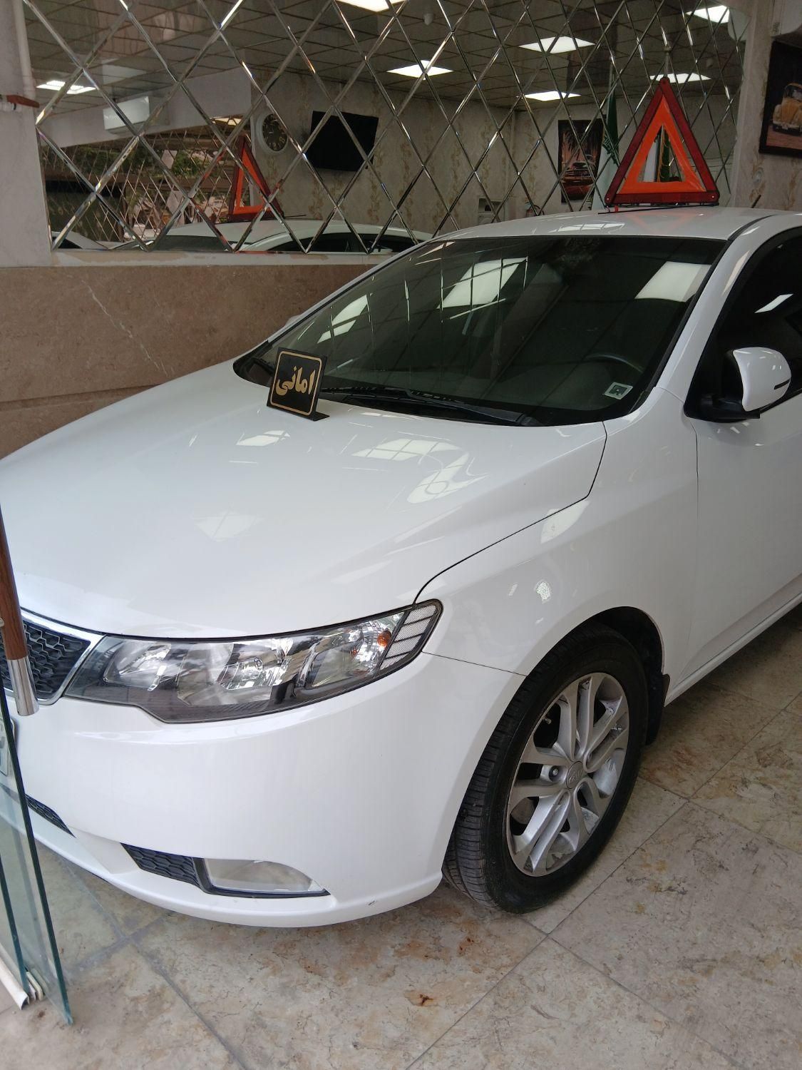 کیا سراتو 2.0 لیتر اتوماتیک GT لاین - 2016
