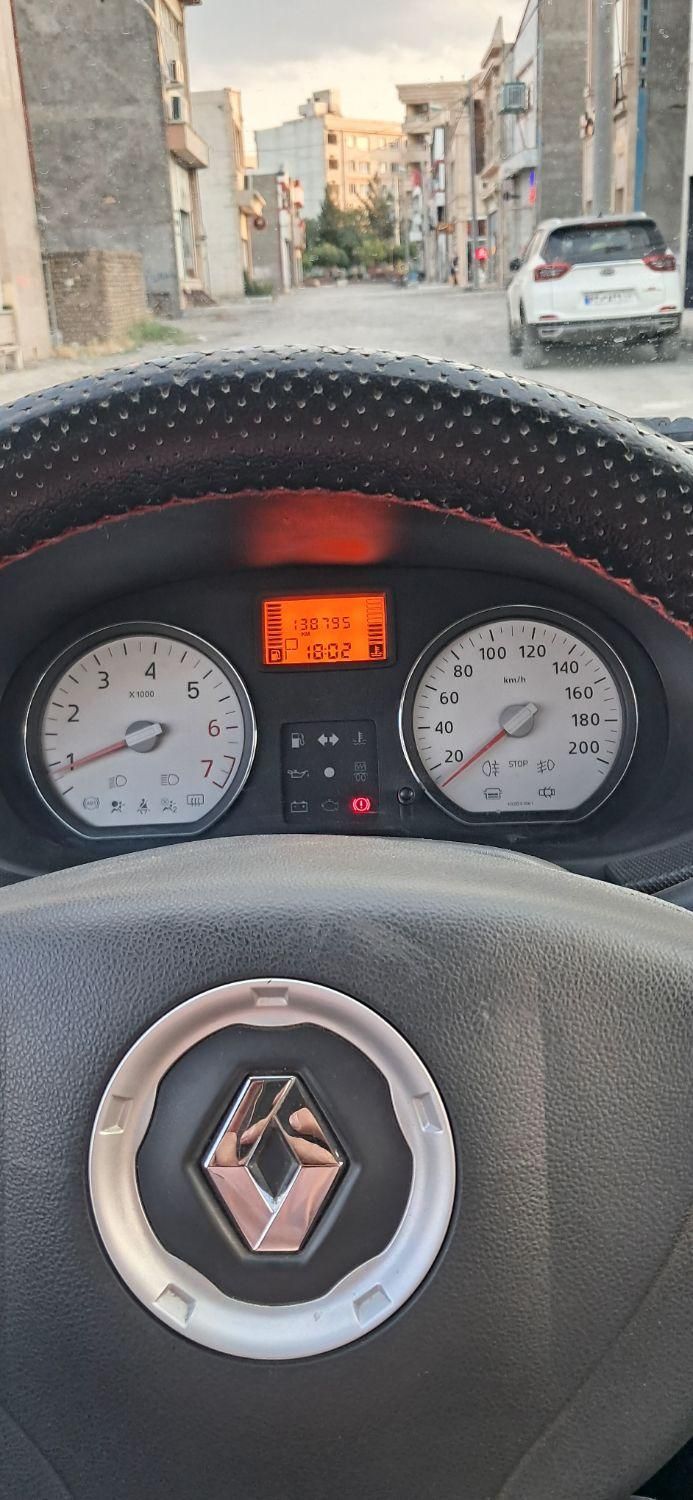 رنو تندر 90 پلاس اتوماتیک - 1396
