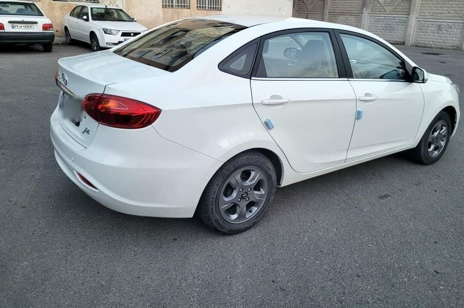 جک J4 اتوماتیک ساده - 1400